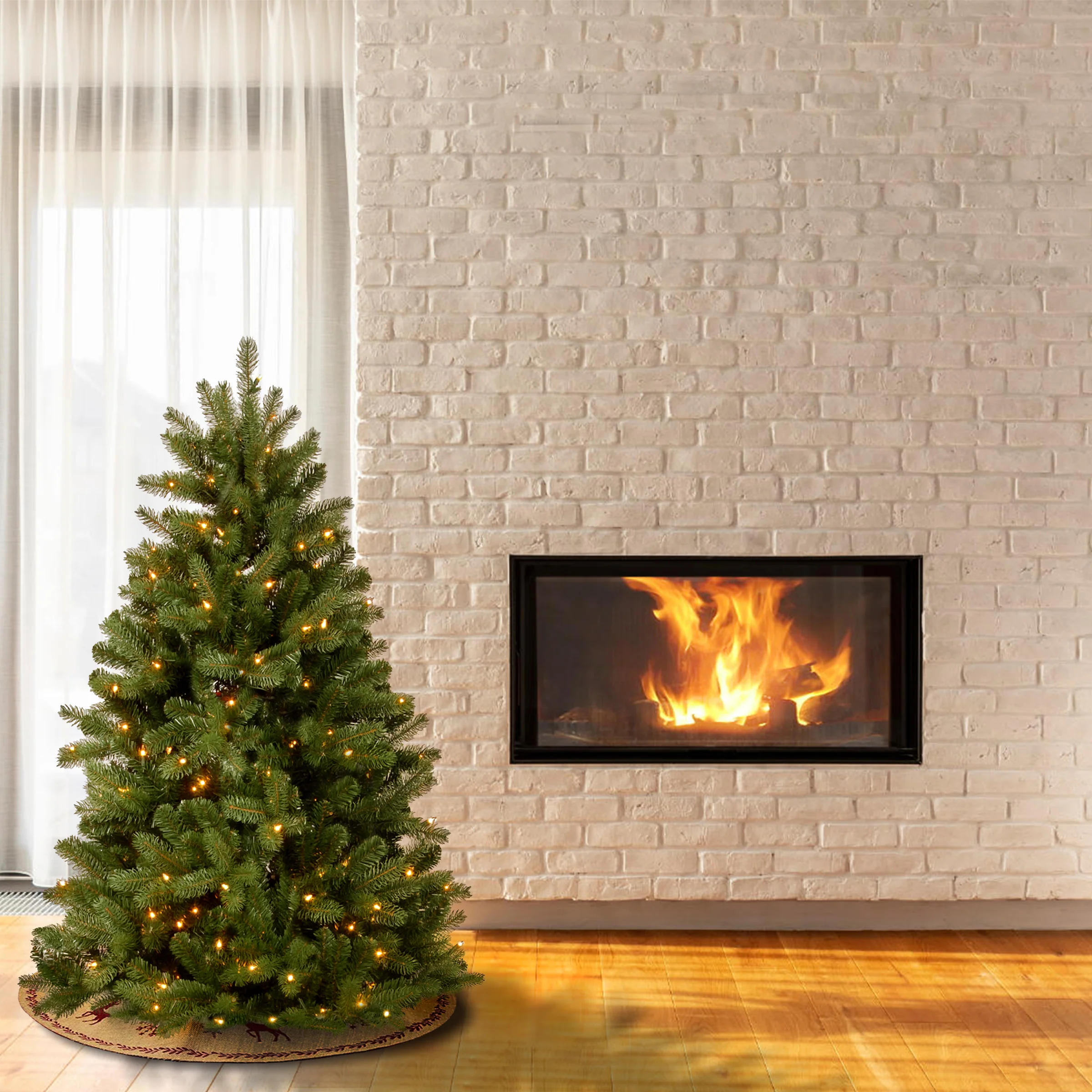 5 ft. Pre-Lit Newberry Spruce Tree with Dual Color LED Lights, Plug-In - Image 6