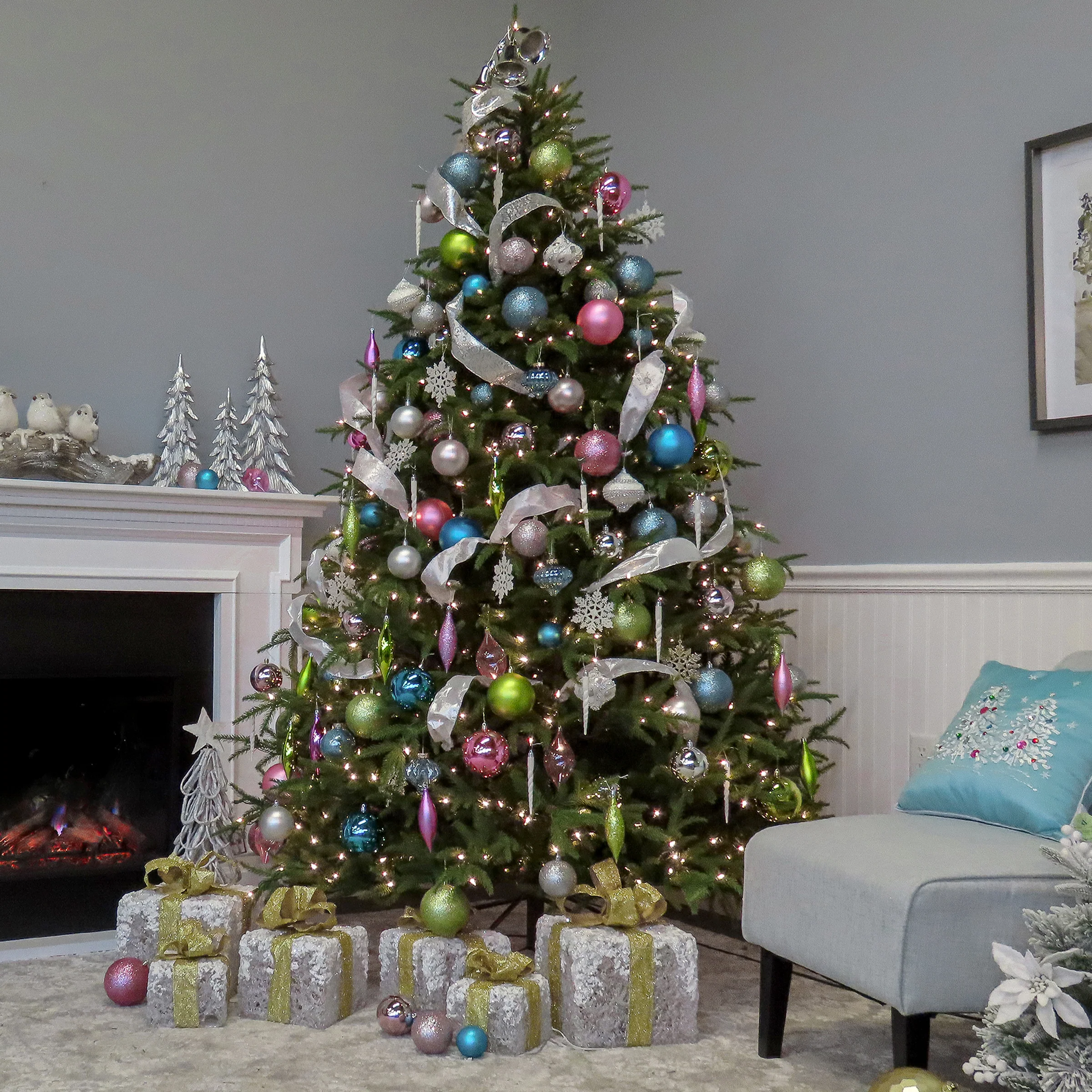 7.5 ft. Fraser Grande Tree - Image 7